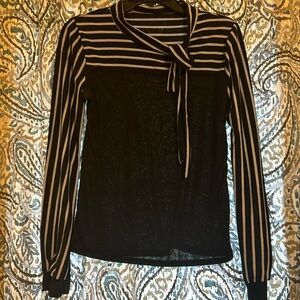 Unnamed Women’s Blouse w/ Tie at the Front